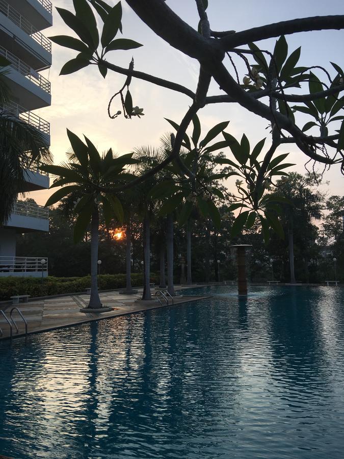 Appartement View Talay 5D Golf à Pattaya Extérieur photo